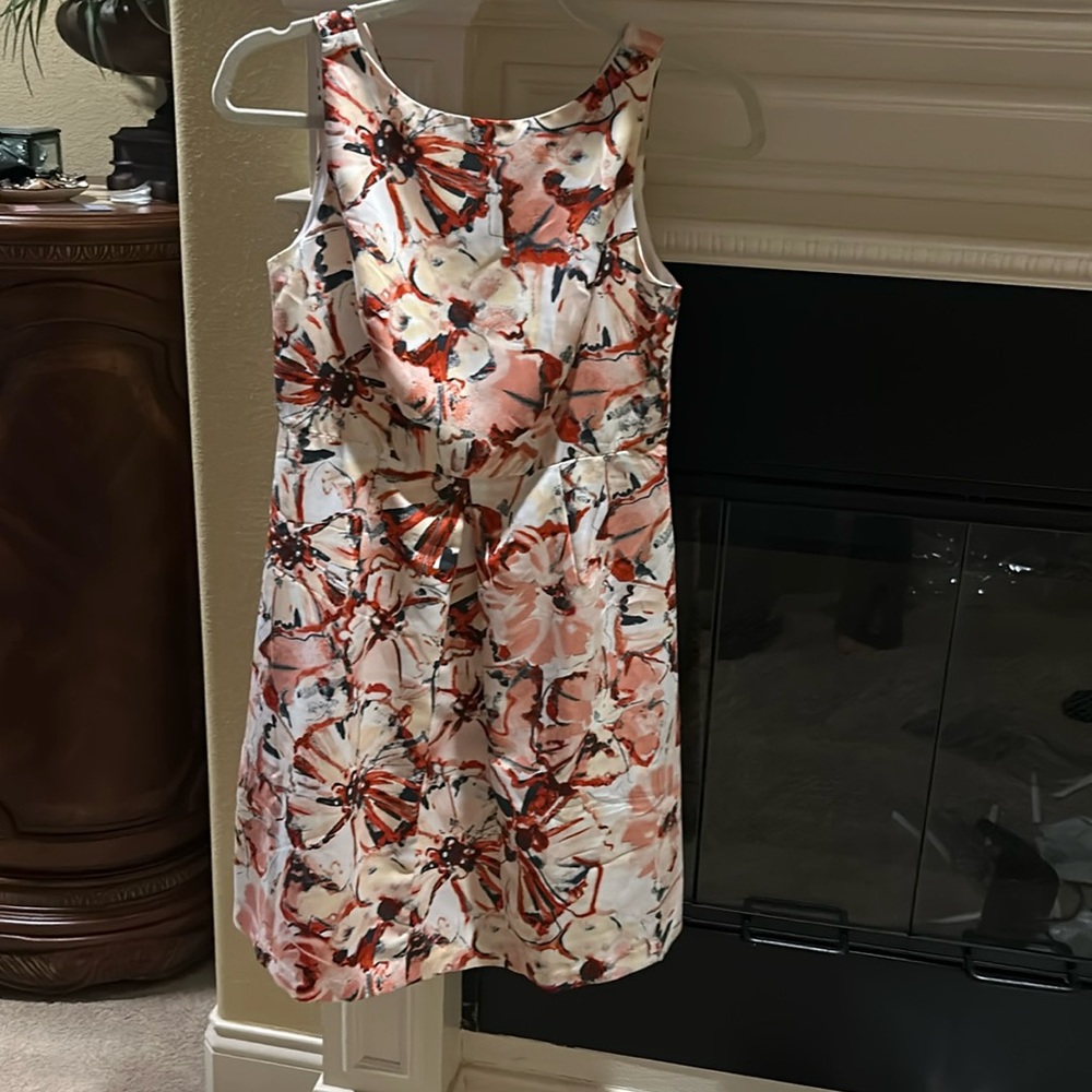 Loft dress. NWT. Soft material and stunning design